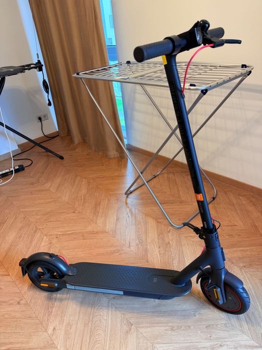 Vând trotineta Xiaomi PRO 2 10/10