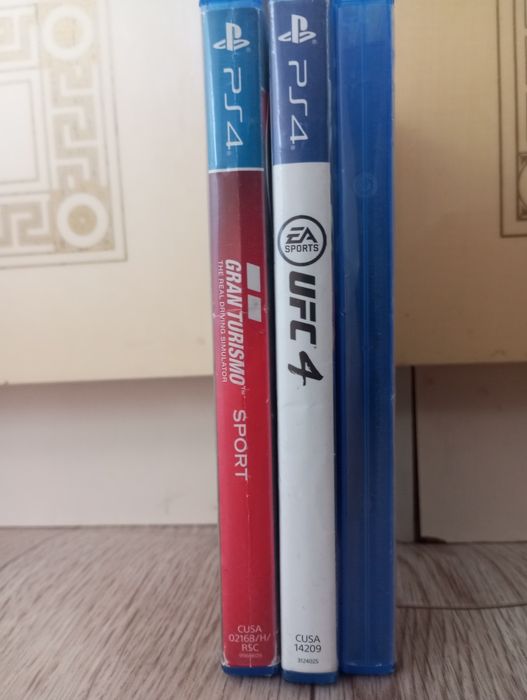 Плестейшн 4 слим
