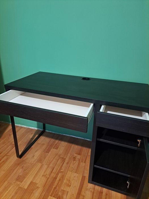 Birou Ikea MICKE negru-maro