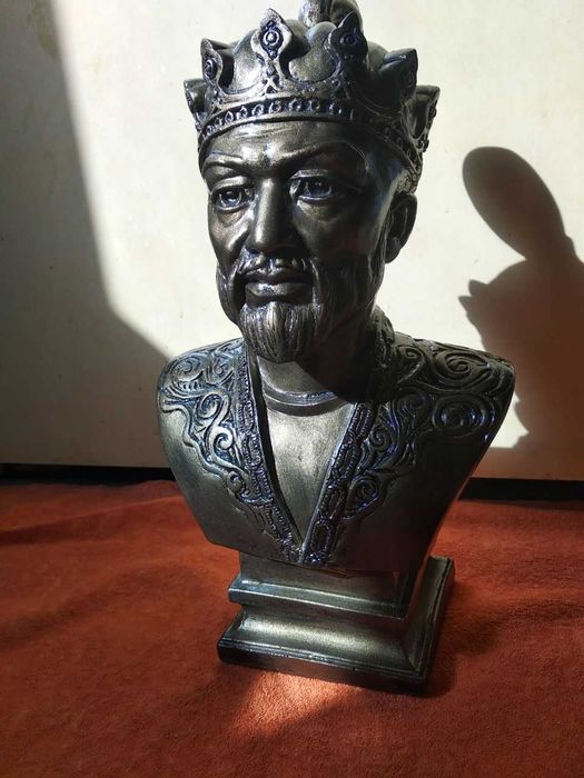 Бюст Тамерлан Амир Тимур