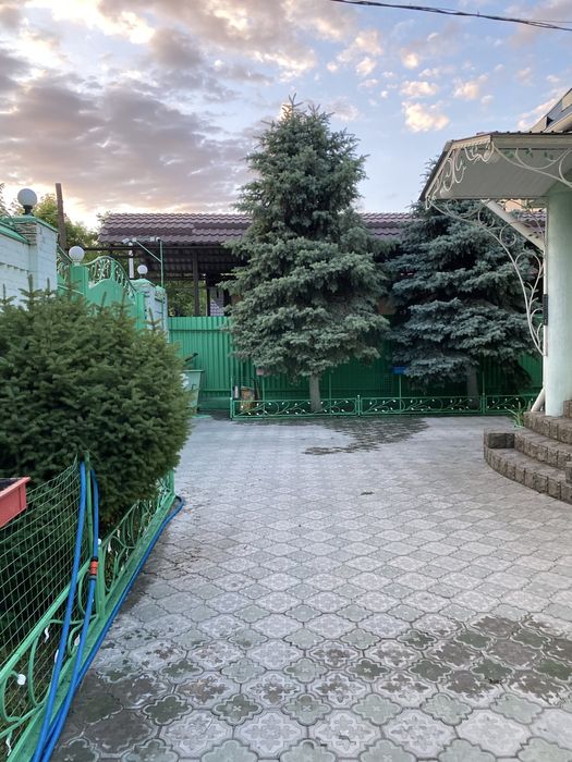 Двух этажный частный дом