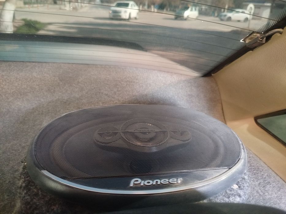 Corrozera pioner magnitola + kalonka Tezda sotiladi pul zarur