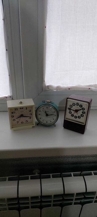 Продам часы настольные