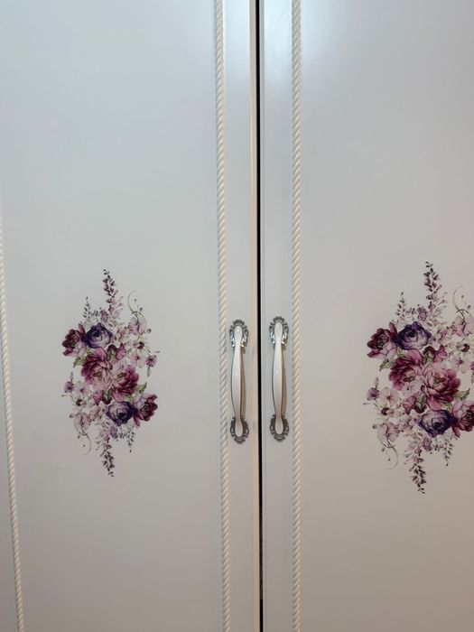 Продаётся шкаф в хорошем состоянии