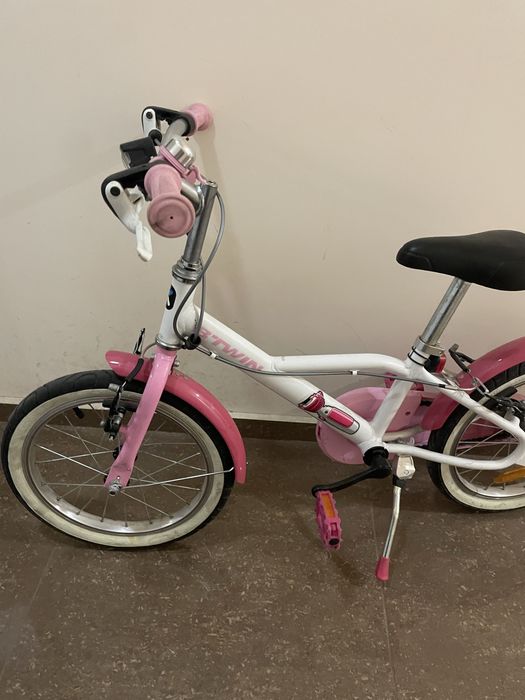 Детско колело за момиченце от 4- до 7- години