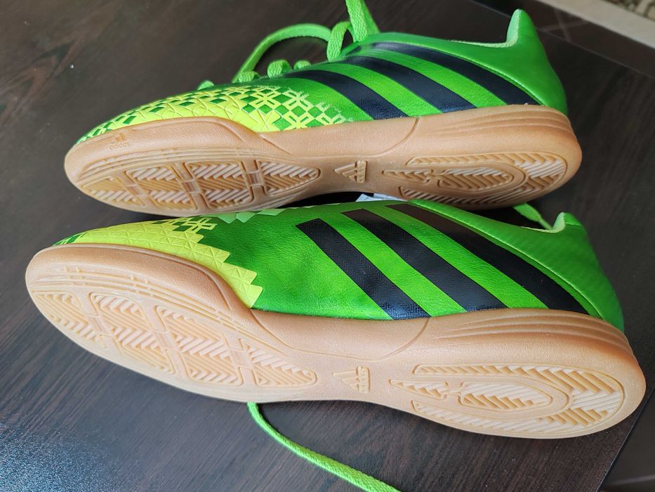 Футболни обувки Adidas 38  номер