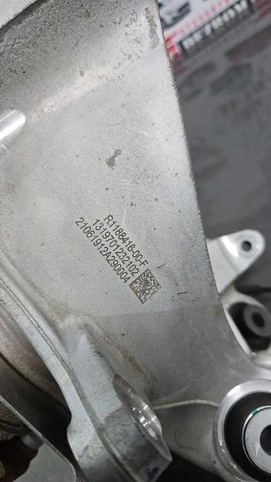 Fuzeta dreapta spate cu rulment NOUA 1188416-00-F Tesla Model Y
