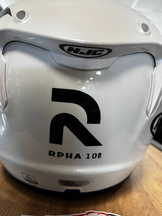 Мото Каска за мотор HJC RPHA-10 PLUS ,M 57-58 см.,Тегло 1250гр