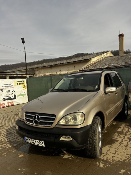 Vând Mercedes ML