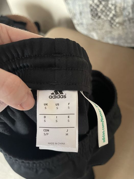 Анцуг(ватиран) Адидас !!