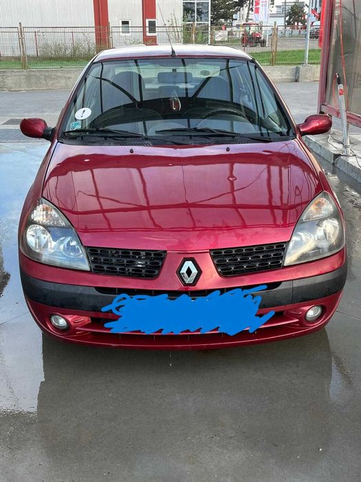 Renault Clio Rosu