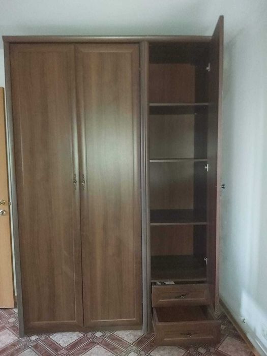 Платяной шкаф для одежды