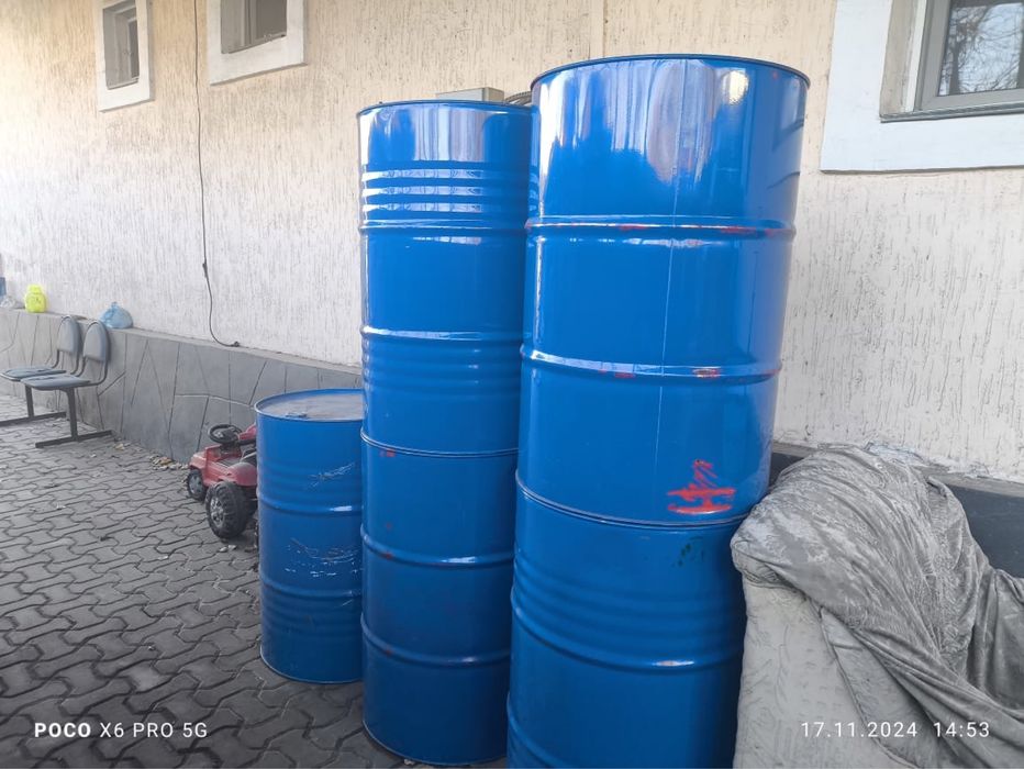 Продам бочки 200 лит