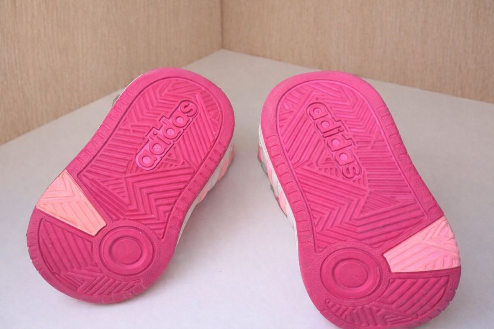 Детски обувки Адидас