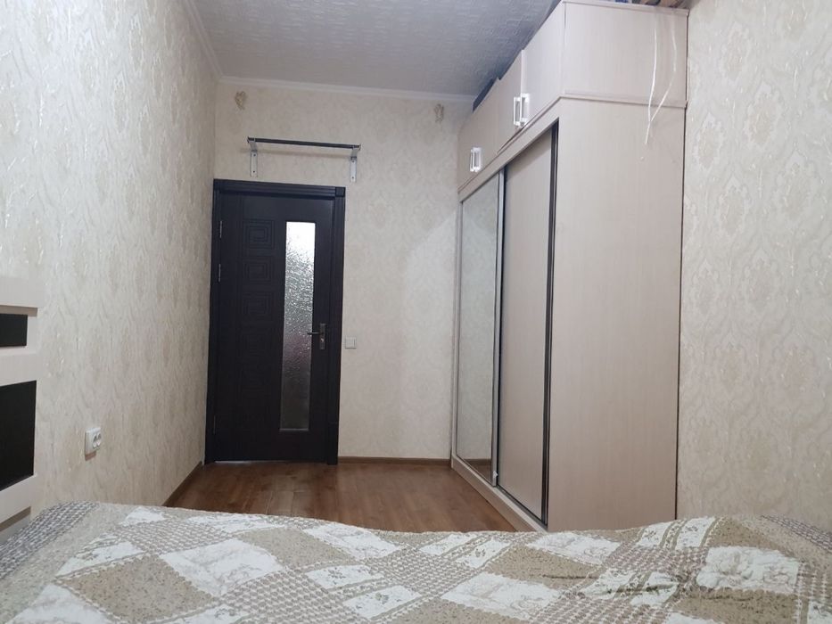 Срочно аренда Чиланзар 8кв 2/4/4 цена 450у,е одиночкам