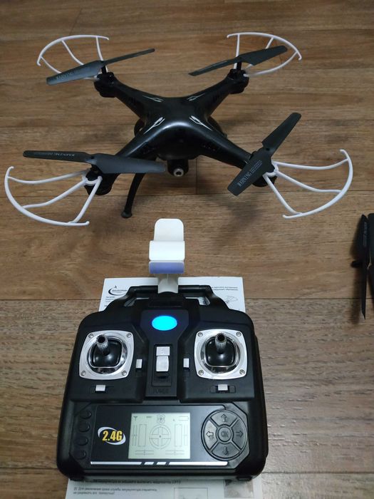 Квадрокоптер летающий