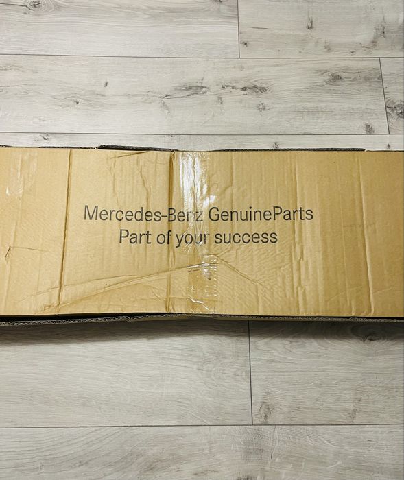 Чисто нова оригинална щора за багажник за Mercedes G class след 2018г