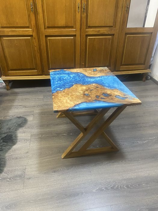 Masuta de cafea lemn cu rasina