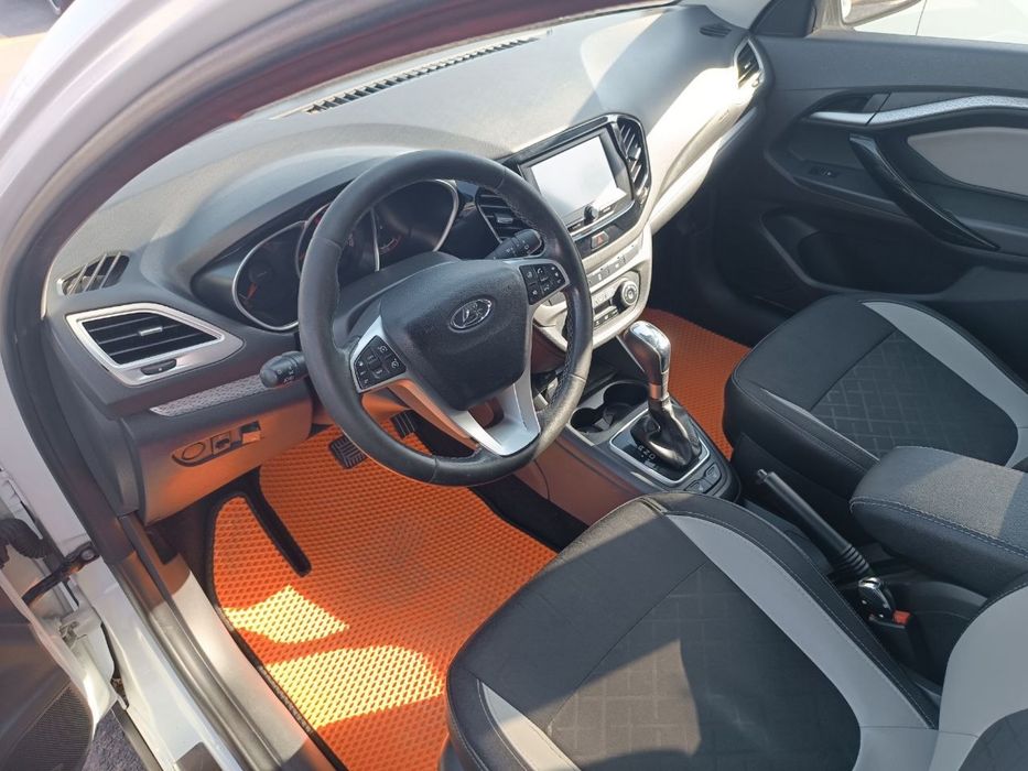 Продается Lada vesta sw cross 2020