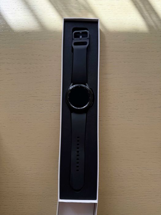 Телефон Samsung Galaxy S22+ Snapdragon + Galaxy Watch 4 Classic 42mm