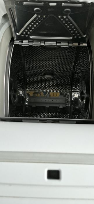 Пералня Whirlpool AWE 66710