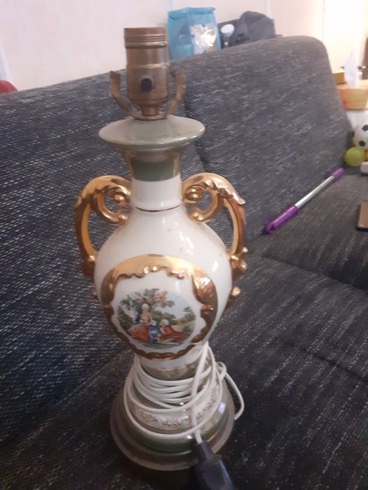 Veioza portelan veche