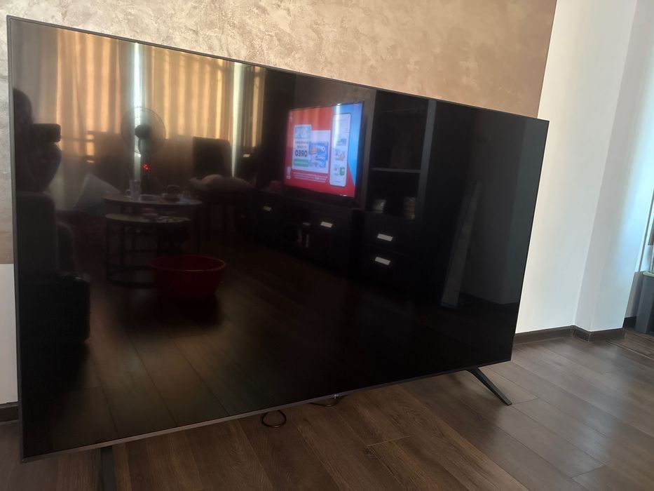 TV funcțional display spart pentru piese