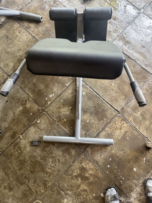 Скамья и тренажер для прокачки спины