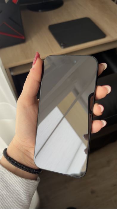 IPhone 15 | 128 GB | Accesorii incluse