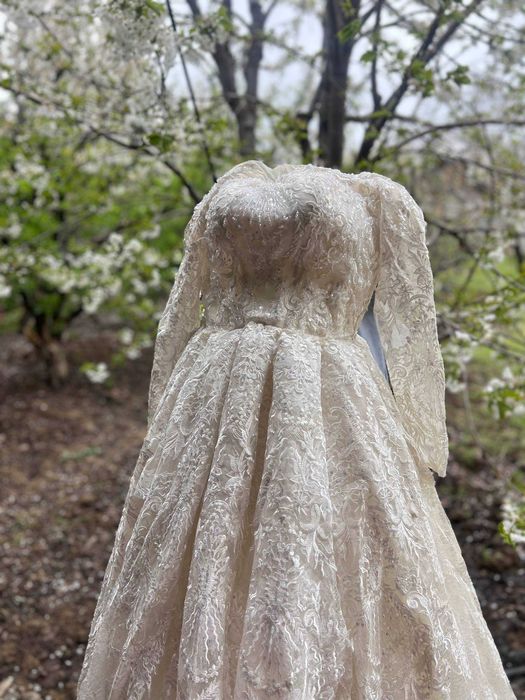 Kelin ko‘ylaklar sotiladi (15 dona)