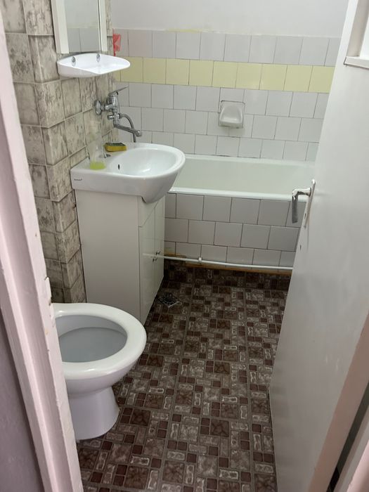 Garsonieră de închiriat în Pitești!