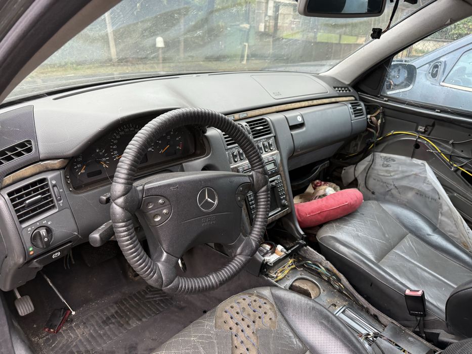 Mercedes E320CDI W210 7 места на части