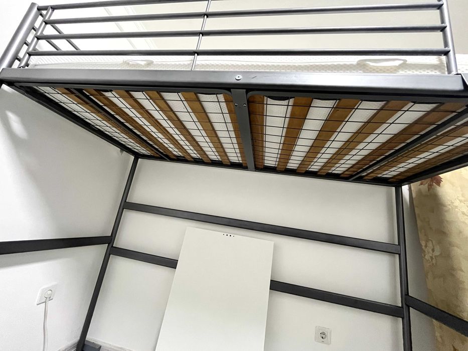 Легло от IKEA Svarta (Дървени ламени е ПОДАРЪК!!)