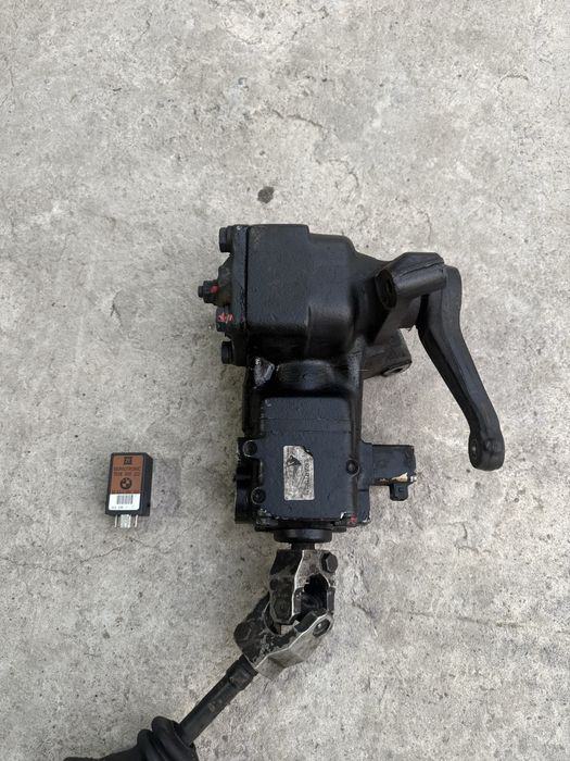 Рулевой редуктор с серватроником на BMW e34