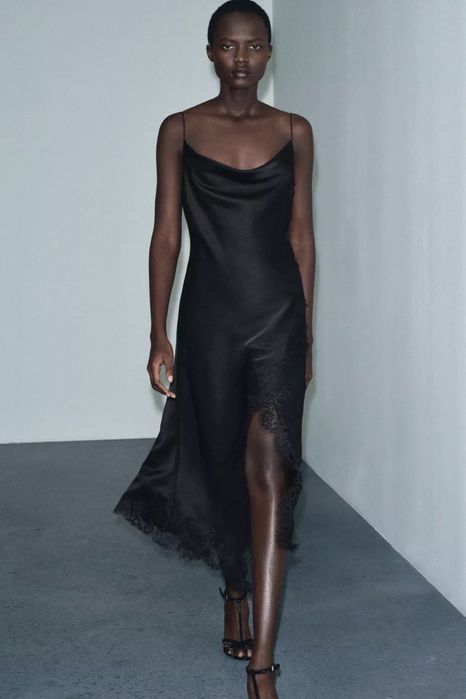 Нови с етикет рокли ZARA