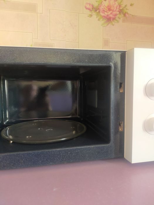 Микроволновая печь 13000 т.