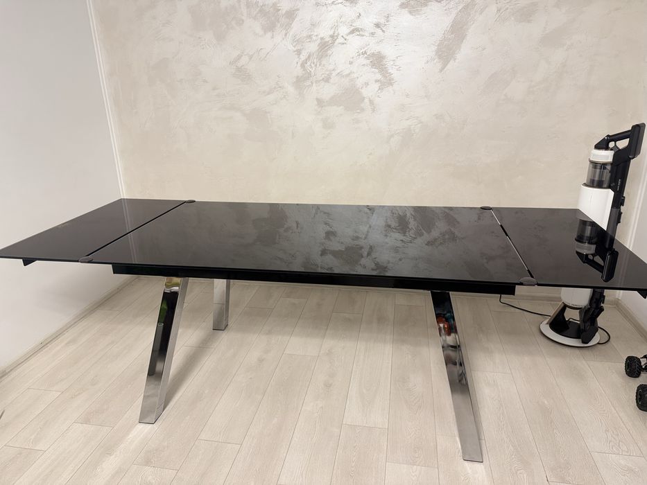 Masa dining extensibila