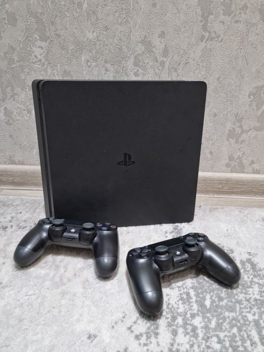 Playstation 4 Slim
