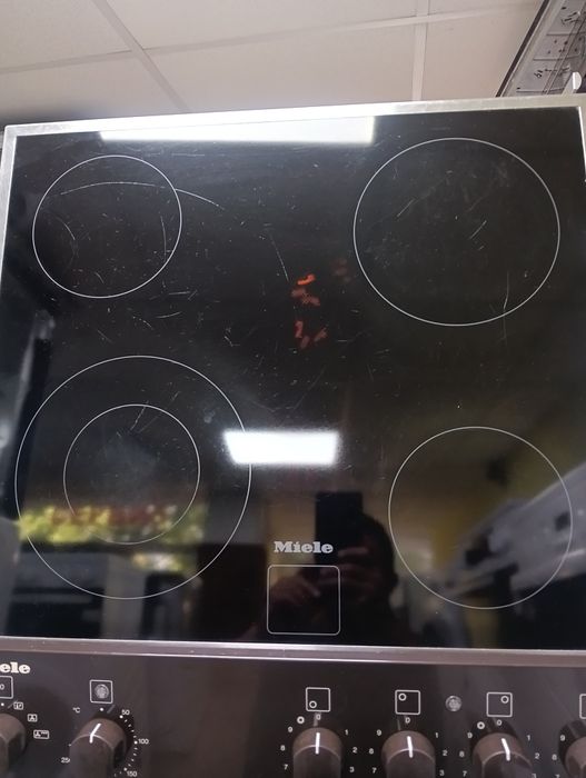 Кафява печка за вграждане Miele Made in Germany 2 години гаранция!