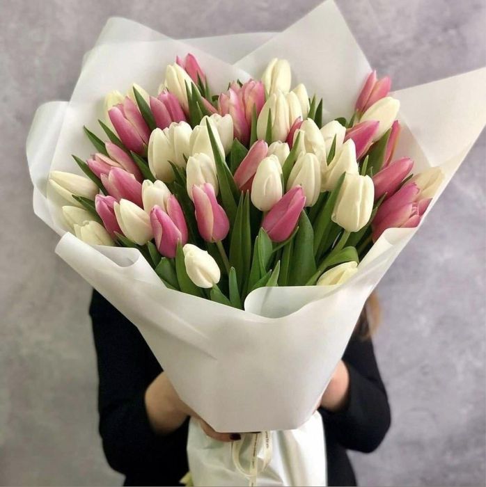 Тюльпаны красивое оформление доставка