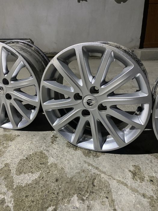 Cobalt diska R15 sotiladi