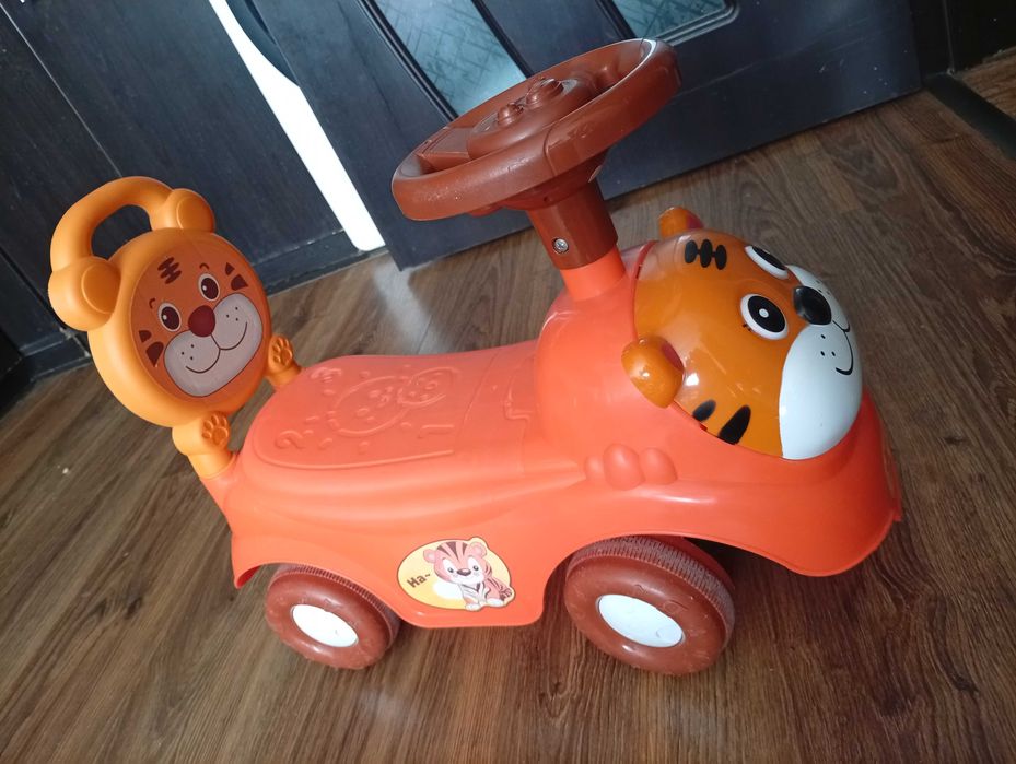 Детска кола за яздене