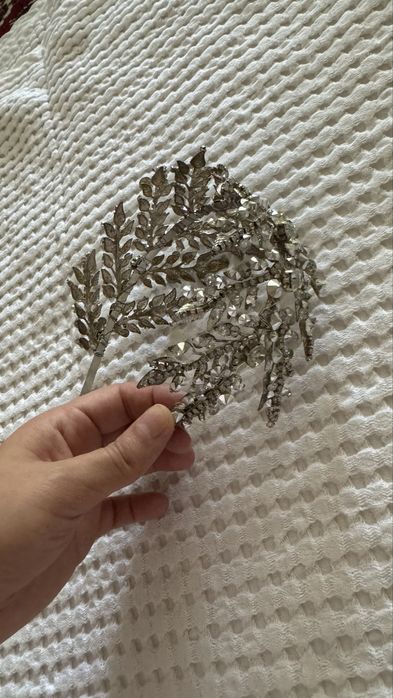 Диадема 60 000 сум