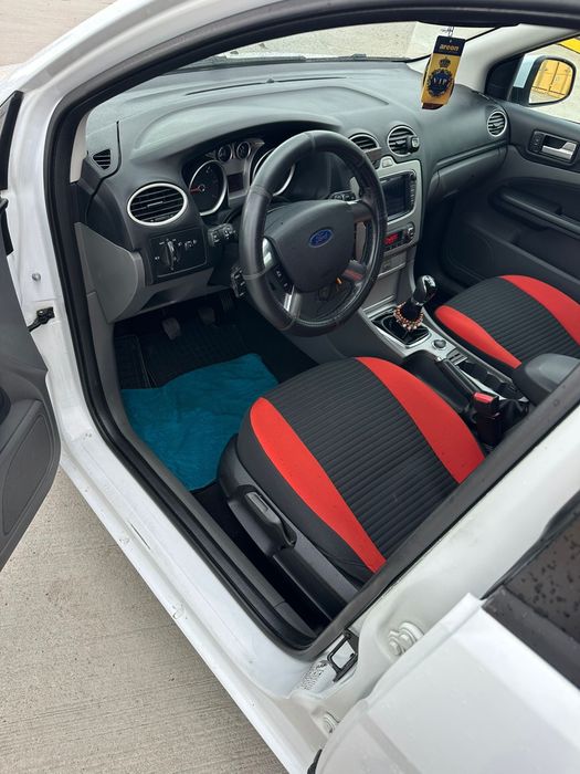 Ford focus an fabricatie 2010