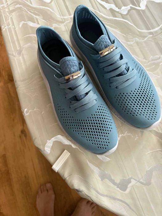 CROCS - маратонки-обувки № 42