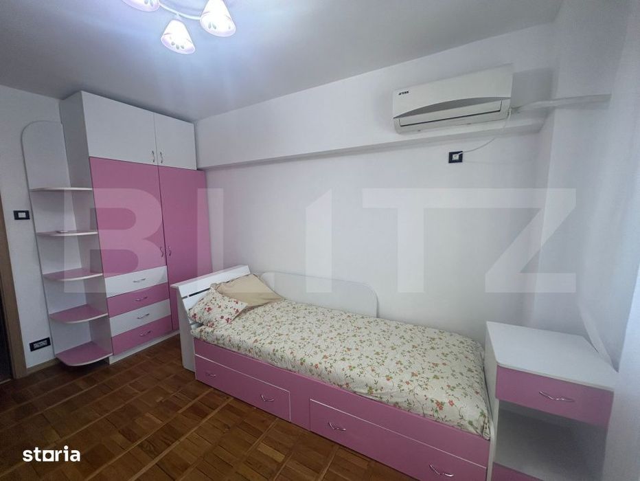 Apartament cu 3 camere, decomandat, centru-Universitate