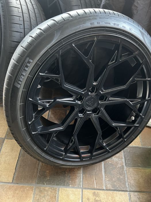 Jante Vennom cu anvelope pe