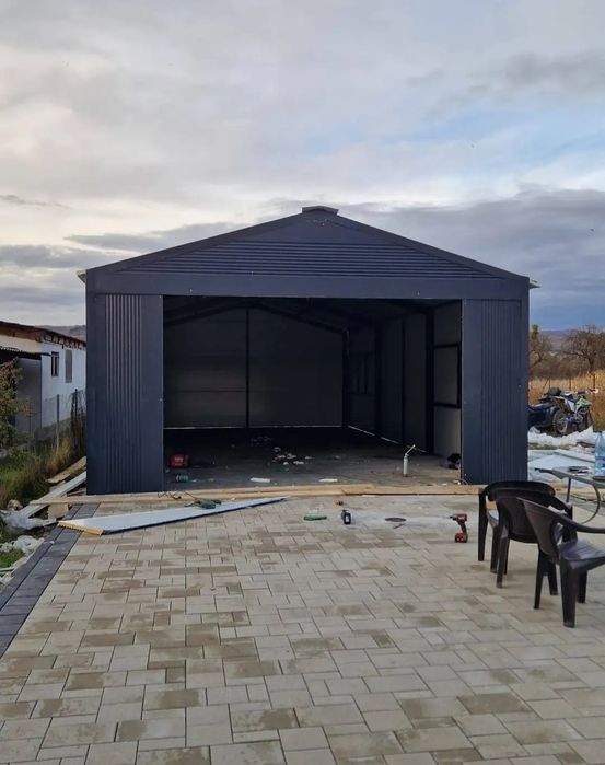 Vand si construiesc o gama larga de hale sau structuri metalice noi ne