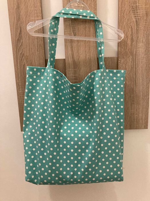 Козметична чантичка от комплект на PUPA, Шопинг чанта