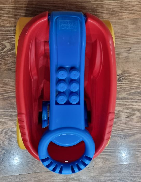 Mașina de strâns jucarii